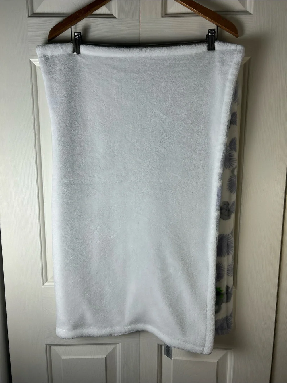 Tahari Koala Bear Baby Blanket Gray White Green Leaves Plush Lovey Bow Tie